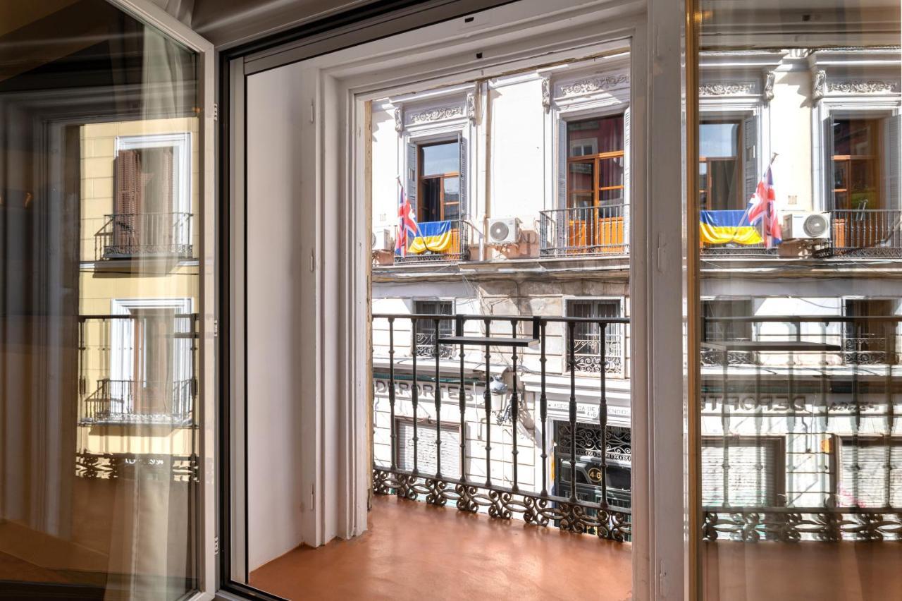 Exclusivo Apartamento En Sol Madrid Luaran gambar