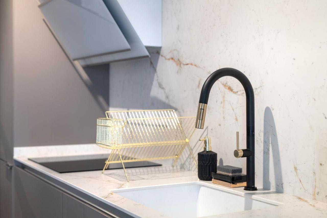Exclusivo Apartamento En Sol Madrid Luaran gambar